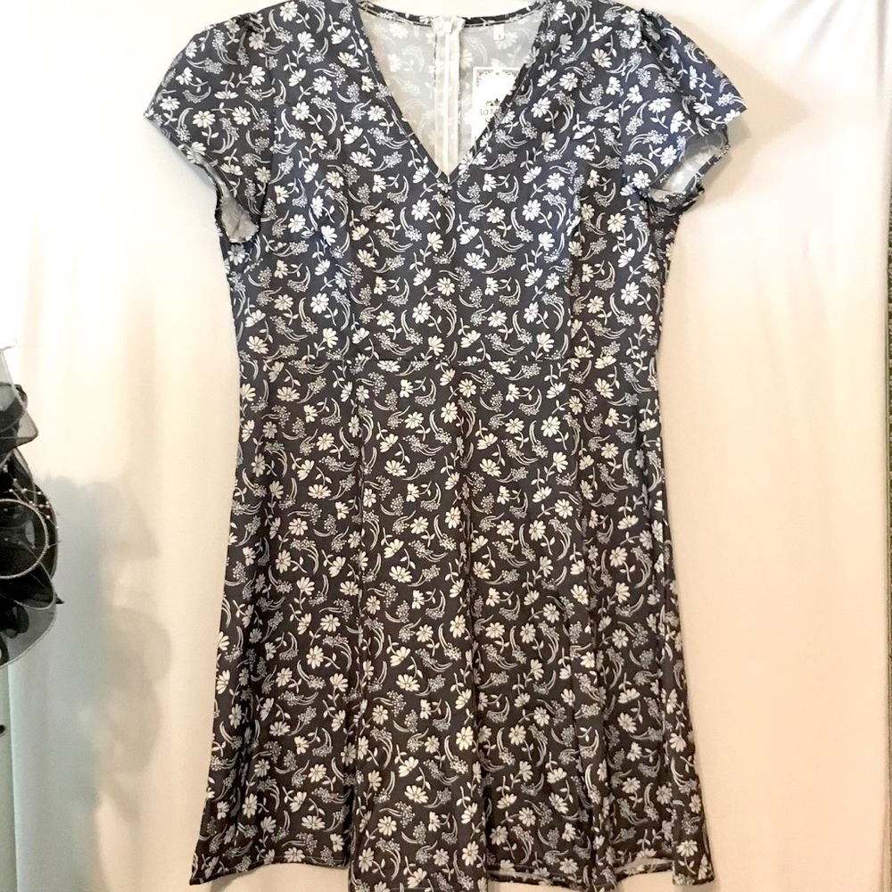 NWT Women’s Blue Floral Above the Knee Dress- Lg